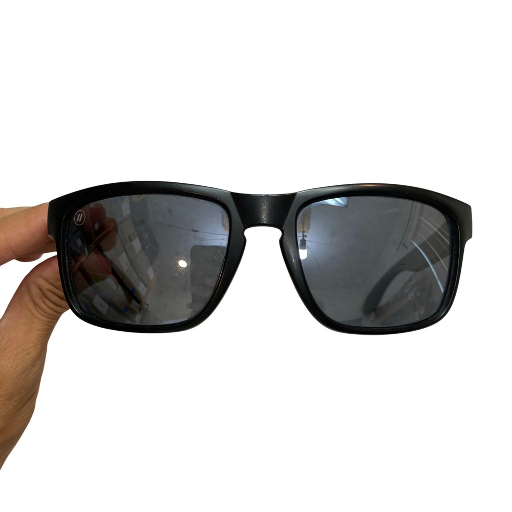 Blenders Mystic Grey Sunglasses Mens OS Black Polarized Square Frame Eyewear